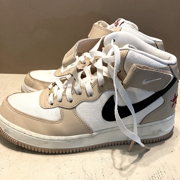 邦楽 The Force - 40th Anniversary Edition - Nike Air Force 1 '07 LV8 40th Anniversary Join Forces Shoes